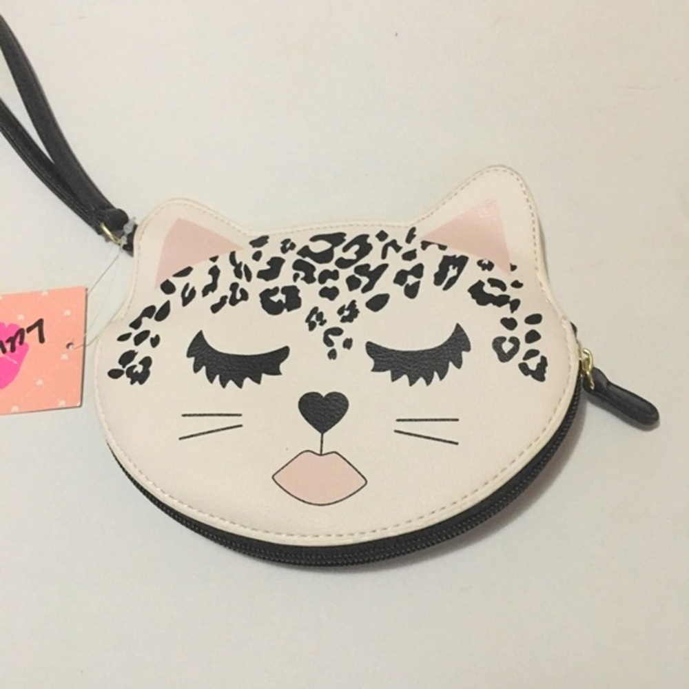Betsey Johnson Wristlet Leopard